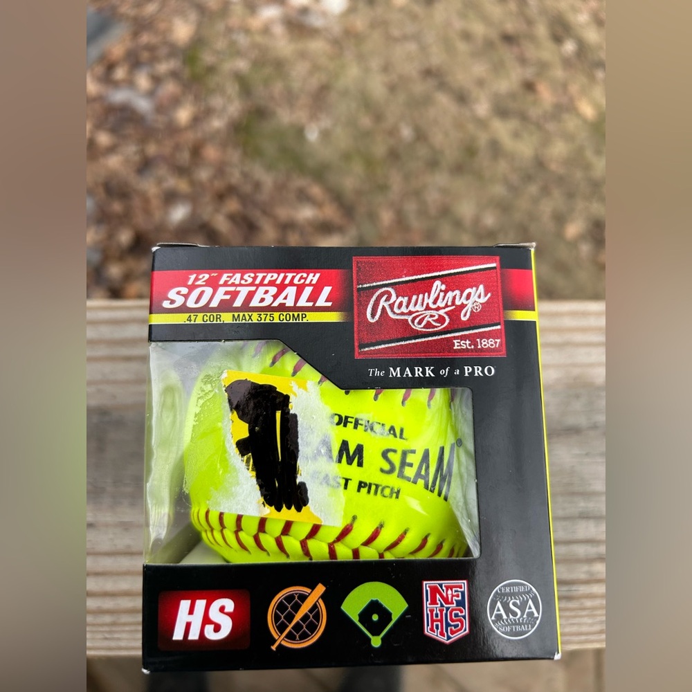 Rawlings 12" Fastpitch Softball